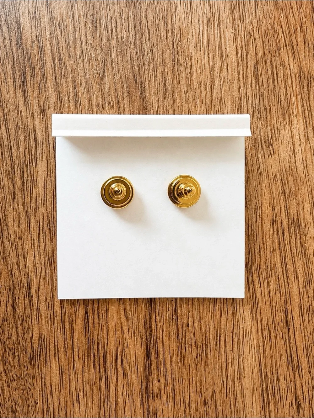 Tory Burch Kira Enamel Flower Stud Earrings – Ivory/Gold